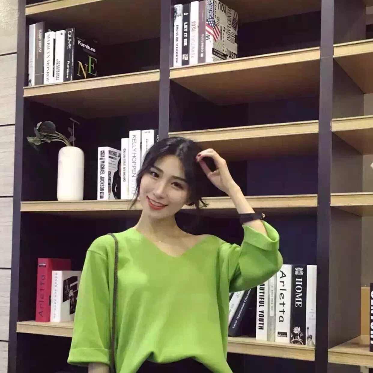 可爱温柔的小女生，寻有修养的优秀男士。 第1张