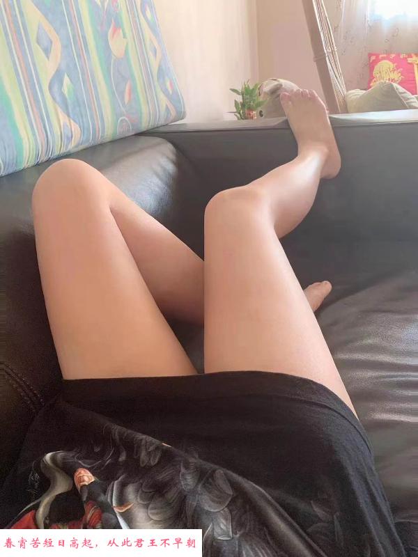 热辣少妇 第2张
