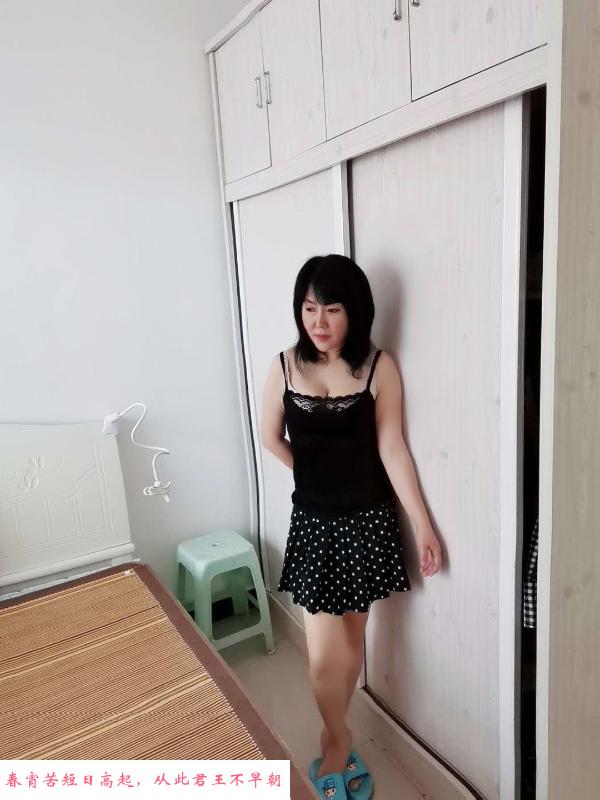 谢家湾熟女 第2张