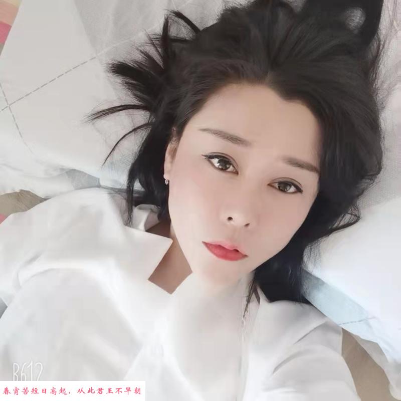 南门黑丝好身材小狐狸 第2张