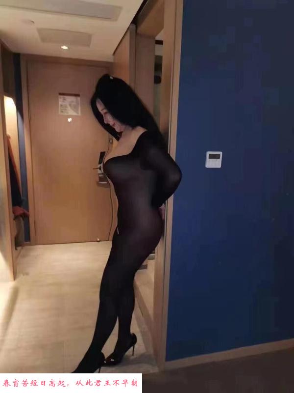 大奶巨臀三通熟女 第1张