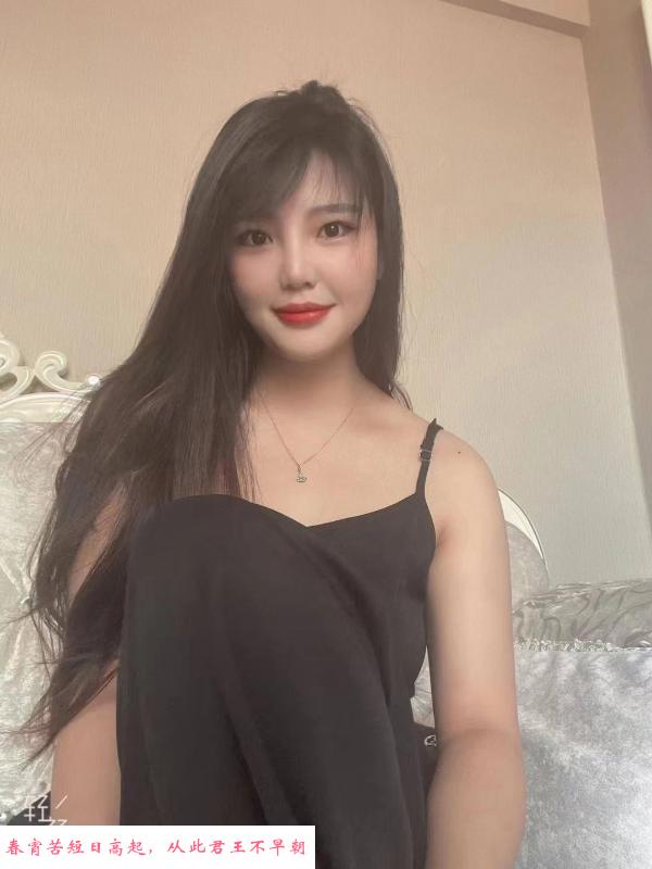 丰满甜妹 第1张