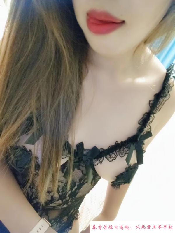 可以接吻的小姐姐 第1张