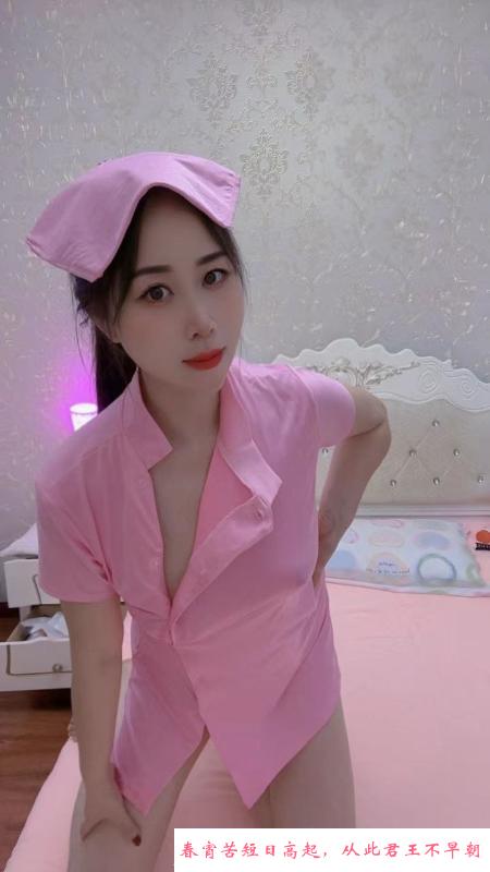 风骚服务御姐 第1张