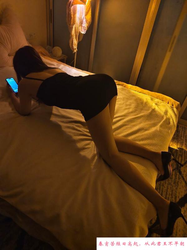 出击S级身材乔妹 第1张