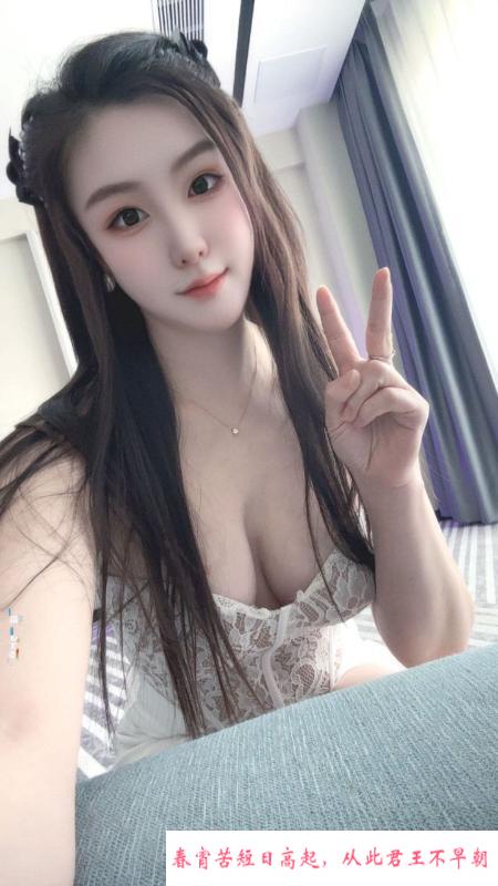 天河大胸骚少妇 第3张