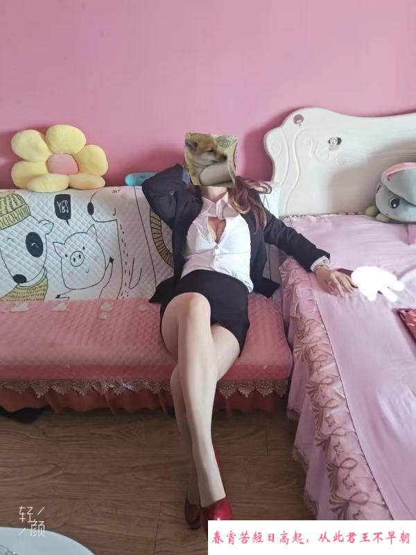 会发情的D奶骚妹 第2张