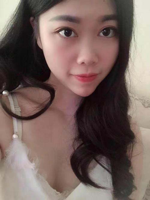 雁塔兰岛广场小晴晴 第1张
