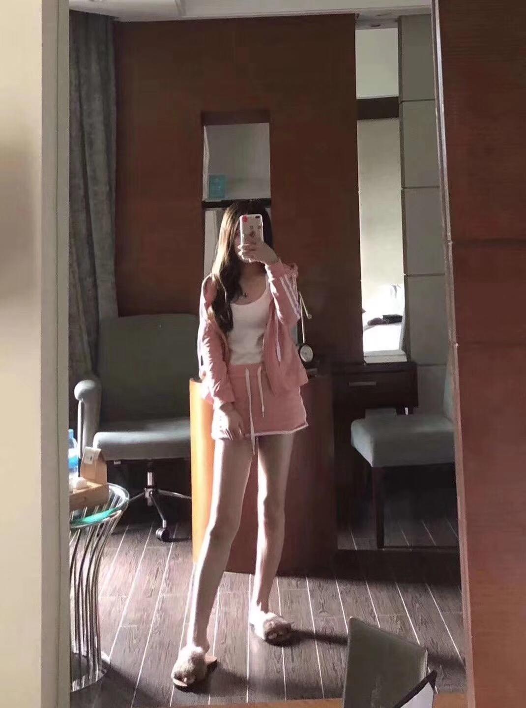武昌服务好,皮肤白皙,美女温柔,啪啪得大汗淋漓 第2张