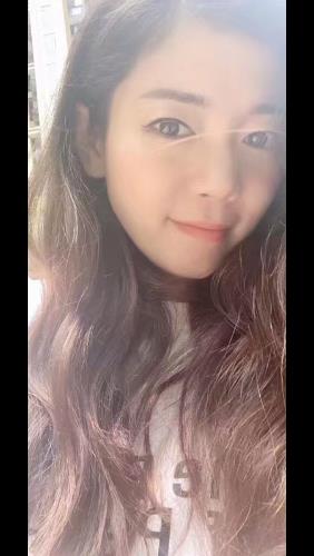 成都文艺气质小姐姐 第1张