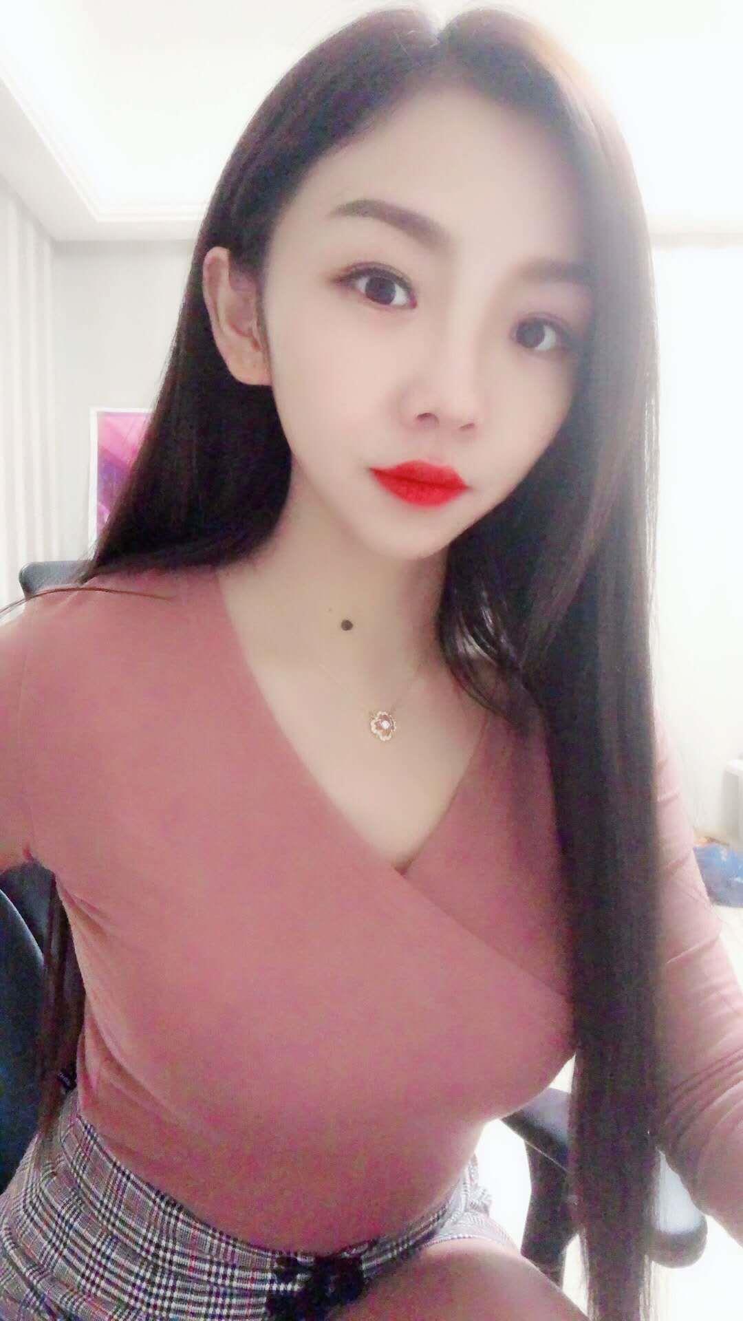 2020年11月15清纯可爱的良家妹子薇薇 第1张