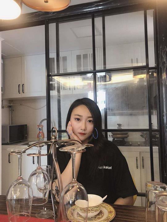 南山小良家珊珊 第2张