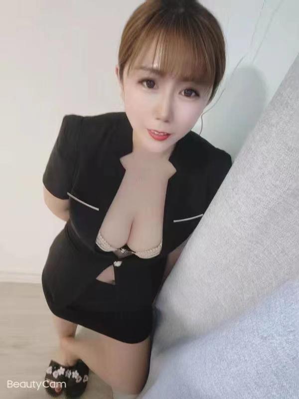 双飞中越混血的小淫娃 第2张