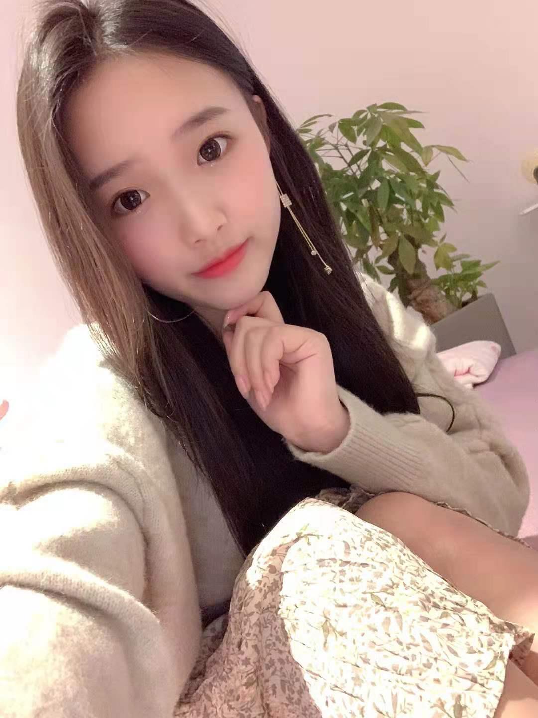 济南高挑腰细胸大屁股翘，逼紧水多嫩骚年龄小 第1张