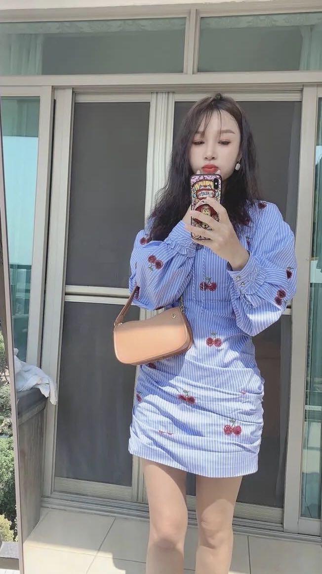 龙岗美人胚诗怡 第1张
