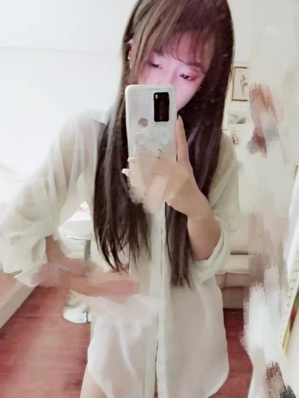 娇小妹子 第2张