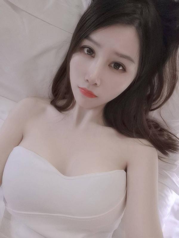 温柔大胸妹子安妮 第1张
