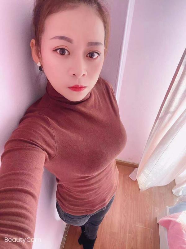 刚下水的少妇 第1张