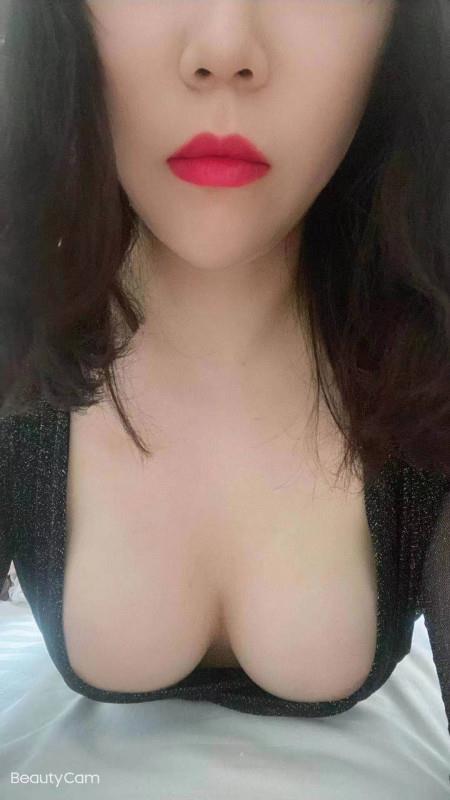 少妇玲珑 第1张