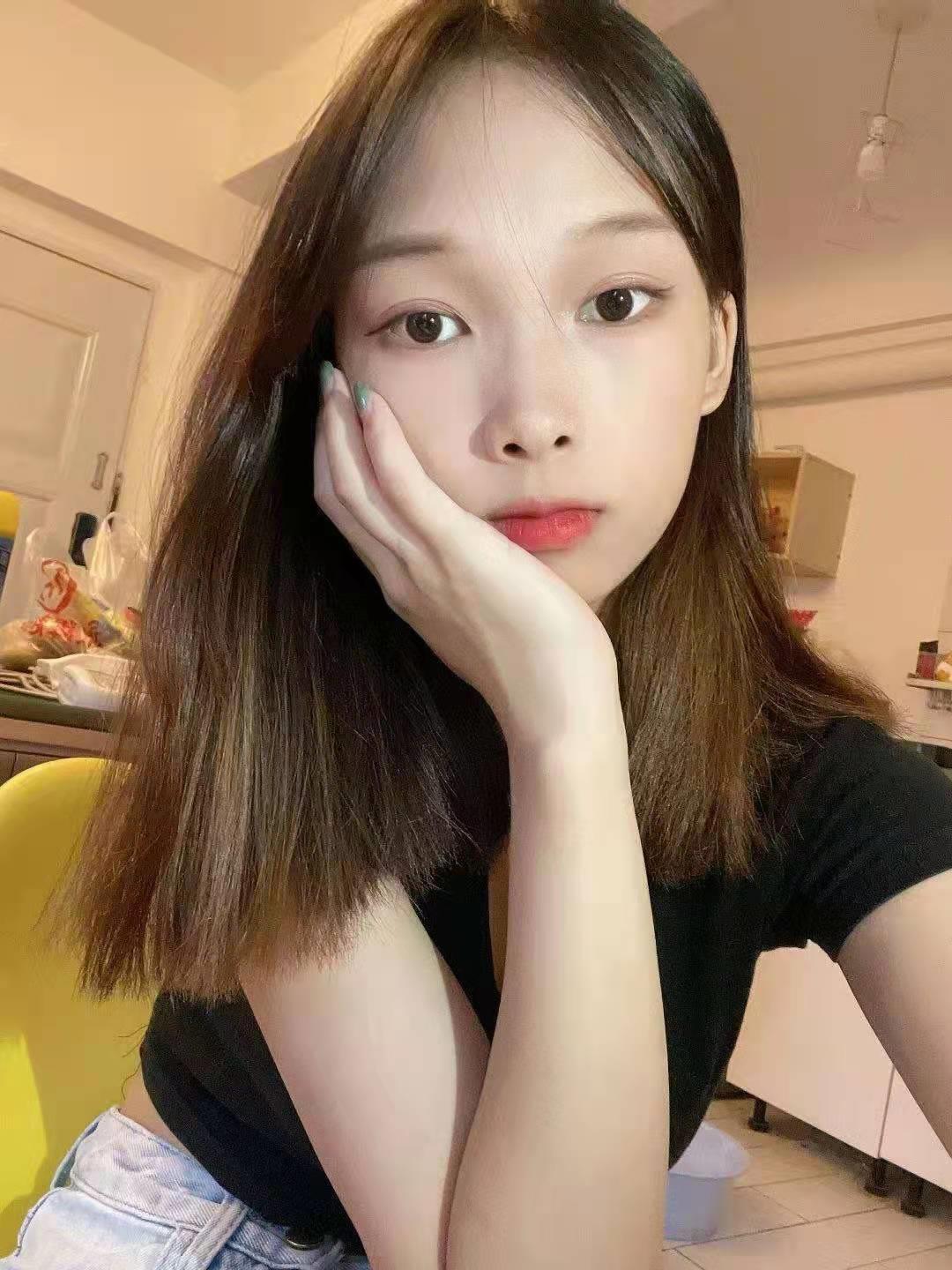十八小萝莉 第1张