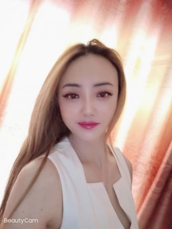 新街口苗条御姐 第1张