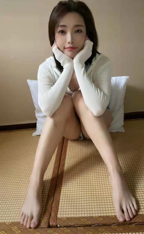颜值控首选依依 第3张