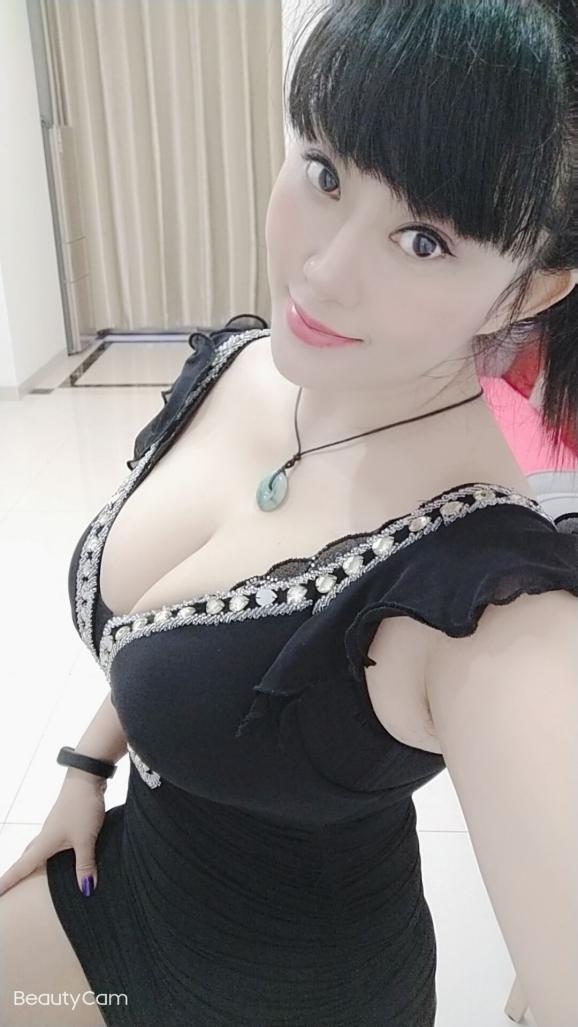 白云区白兰地少妇 第1张