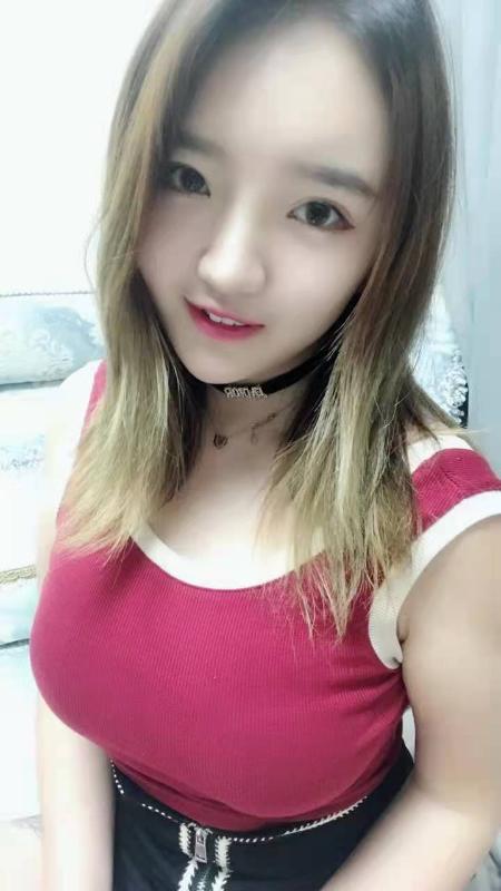 龙岗大胸骚妹 第1张