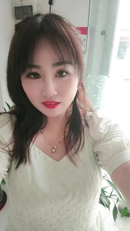 东莞大胸小少妇 第2张