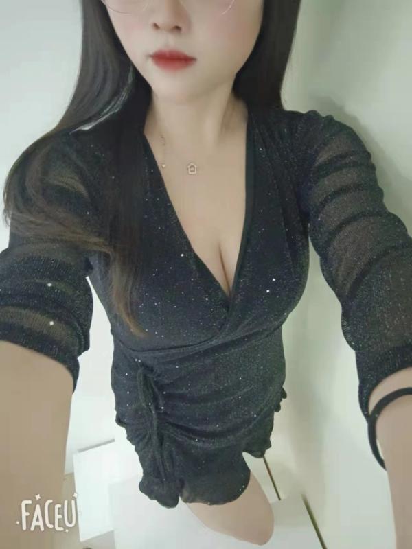 宝安风骚小丽 第1张