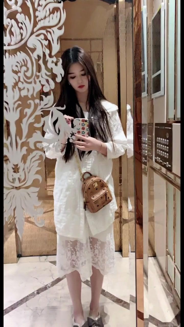 兄弟推荐的极品妹子 第3张