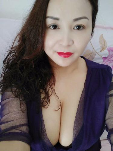 双飞杨家湾熟女大奶姐姐，各种享受 第1张