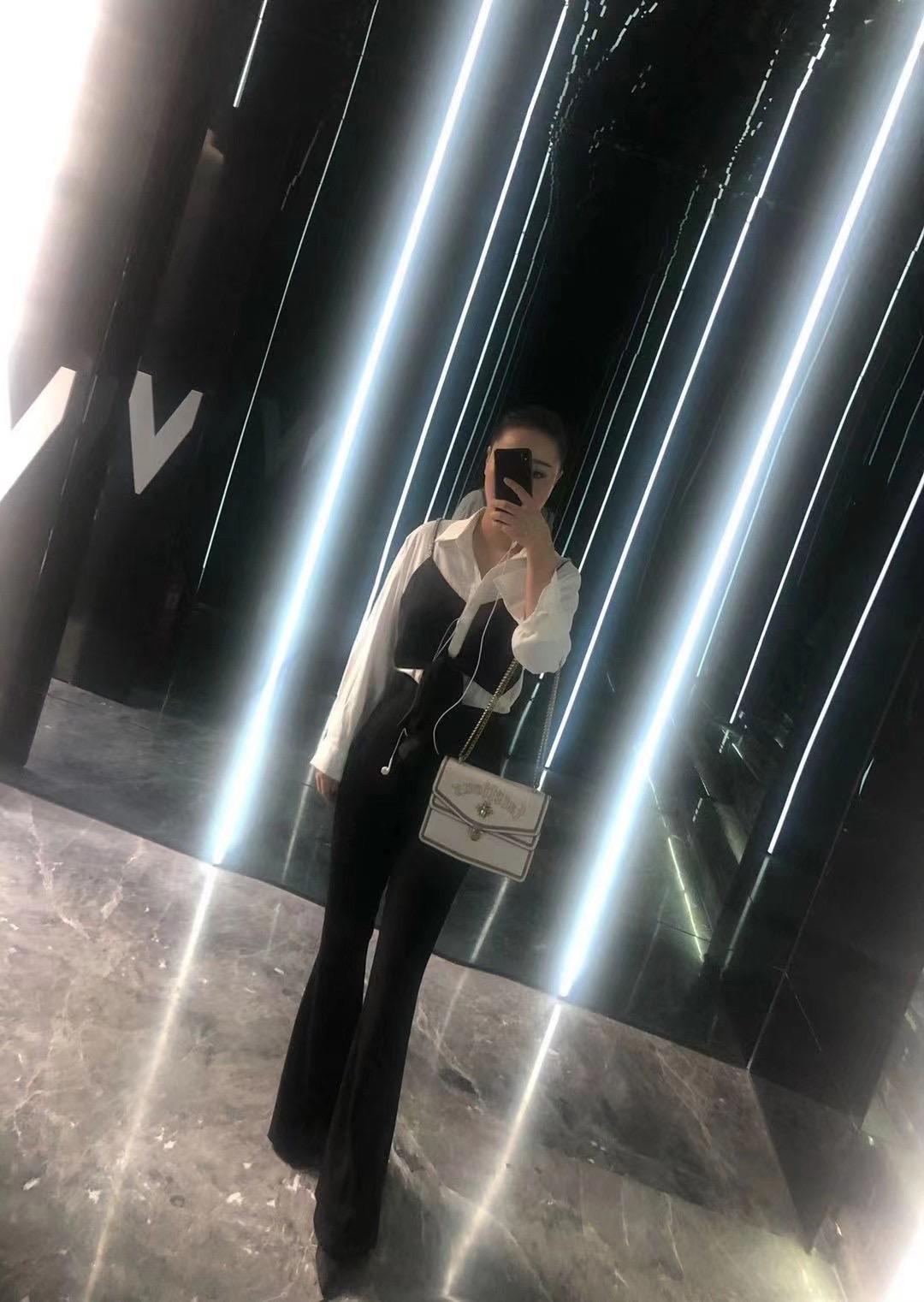 郑州银基王朝附近妹子 第2张