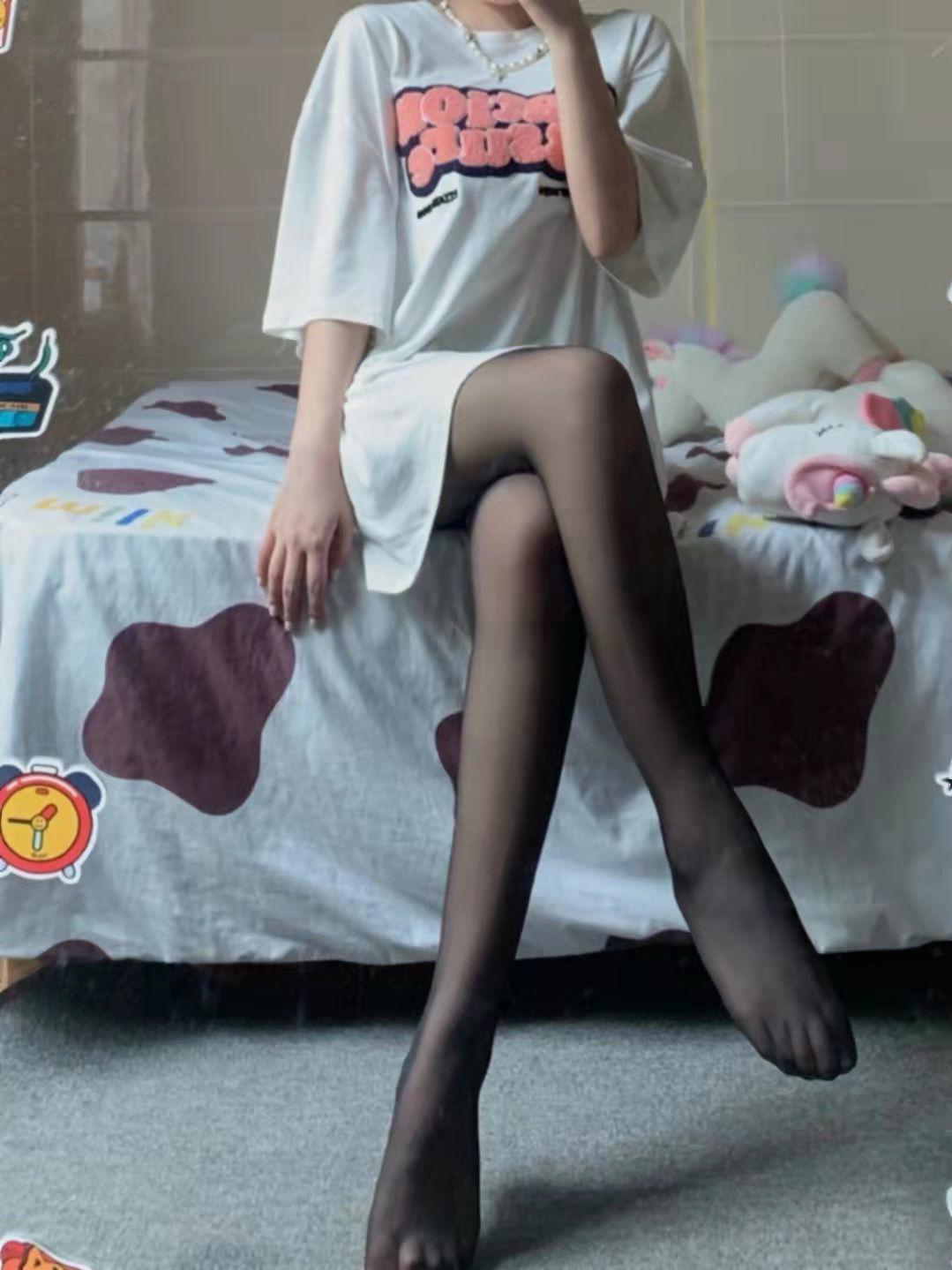 出差西安朋友推荐的极品兼职服务妹妹 第2张
