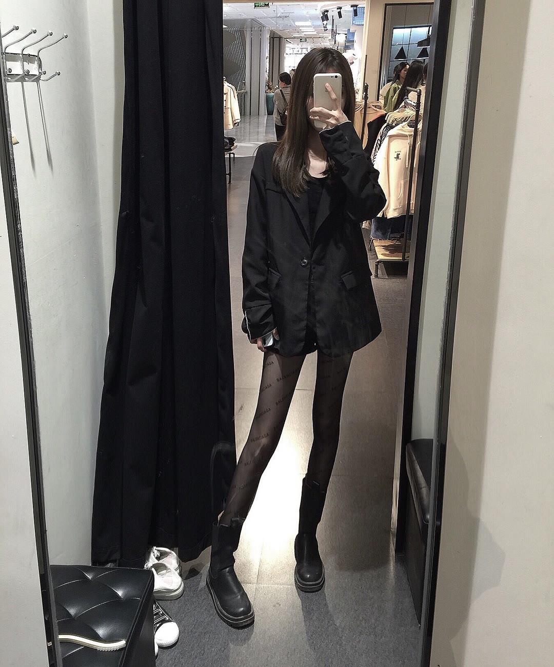 朝阳兼职妹妹粉红嫩逼水多服务好极力推荐狼友去 第1张