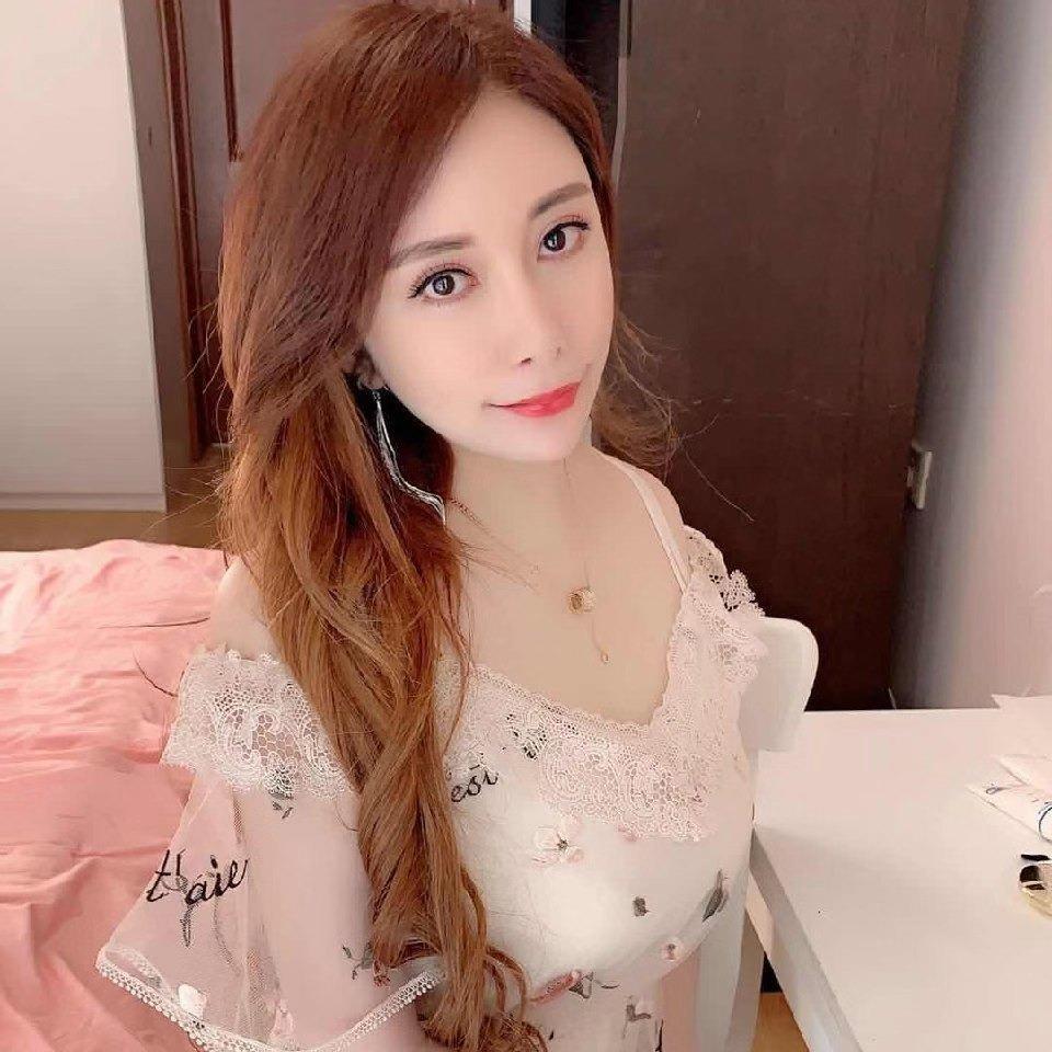 普陀区大胸少妇雯雯 第1张