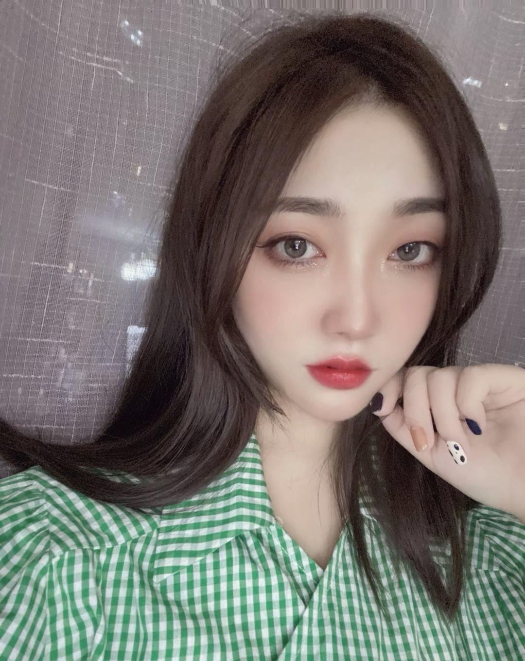 出差爆艹极品小妹妹,身材很棒,服务很好 第1张