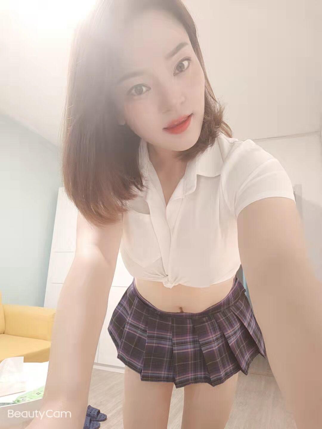 知性温柔成都大妞，肤白貌美，真人实照 第2张
